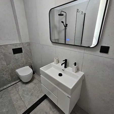 Sun And Moon Apartment *