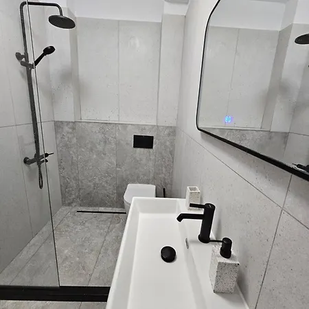 Sun And Moon 아피토스