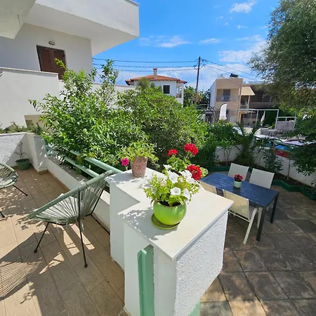 Sun And Moon Apartment Áfitos